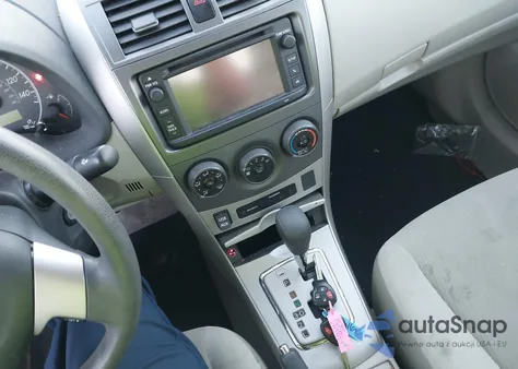 2013 Toyota Corolla Le z USA, uszkodzony, nr VIN 5YFBU4EE3DP103305